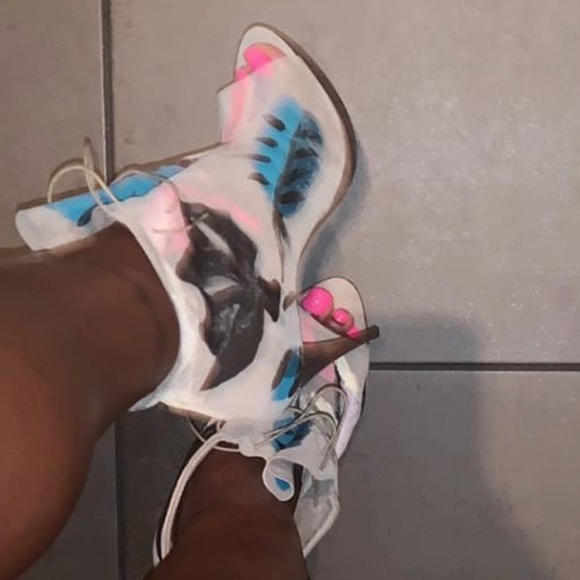 😂 Authentic Burberry Limited Edition Heel Ankle boots - Picture 3 of 10